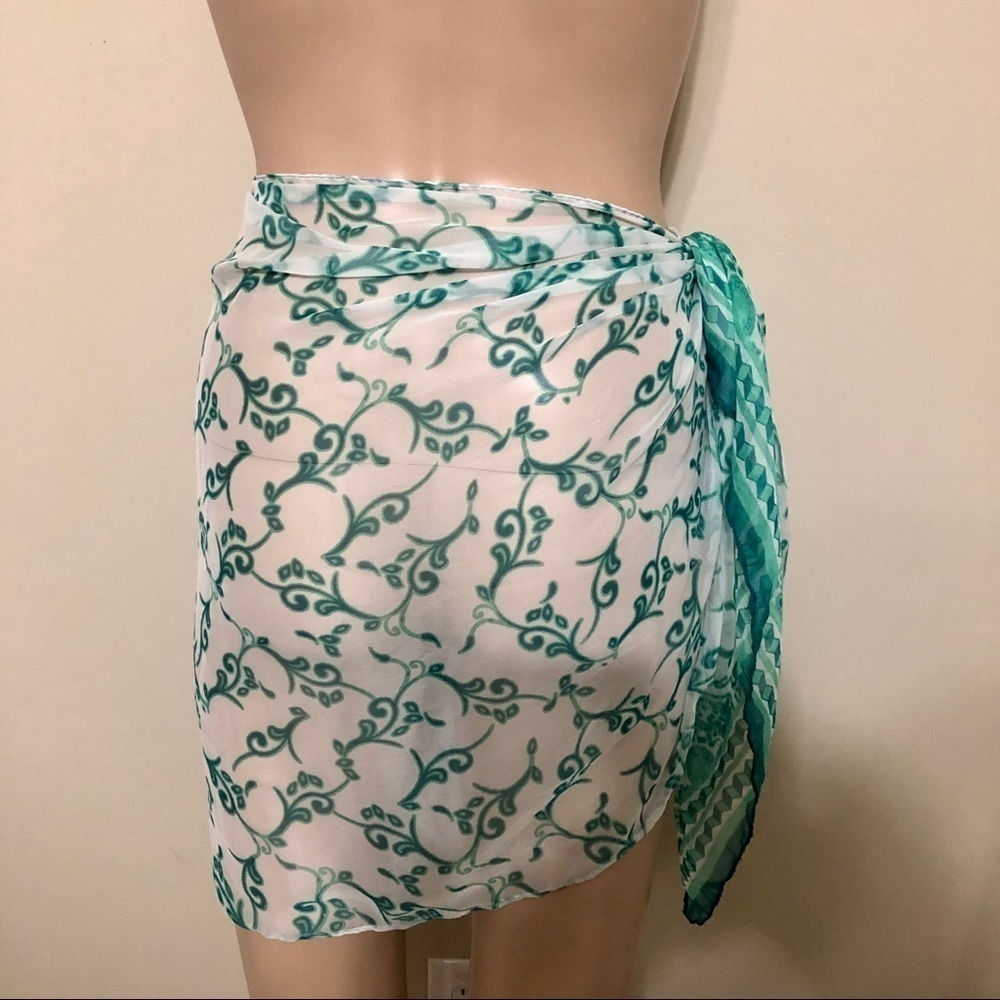 Tropical Sarong Beach Wrap - Picture 7 of 10